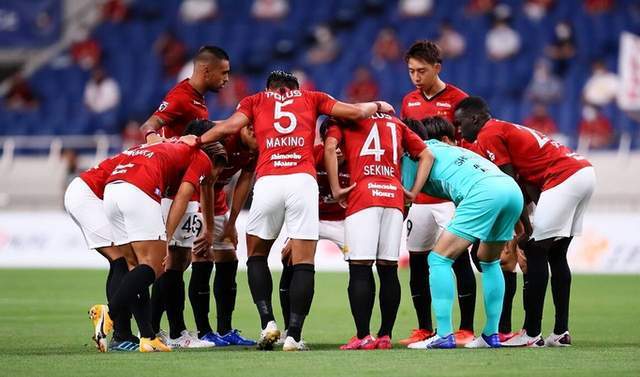 美高梅mgm官网-欧联关键时刻走向成谜；费耶诺德回应争议；球迷炸锅；纪律约束更严格