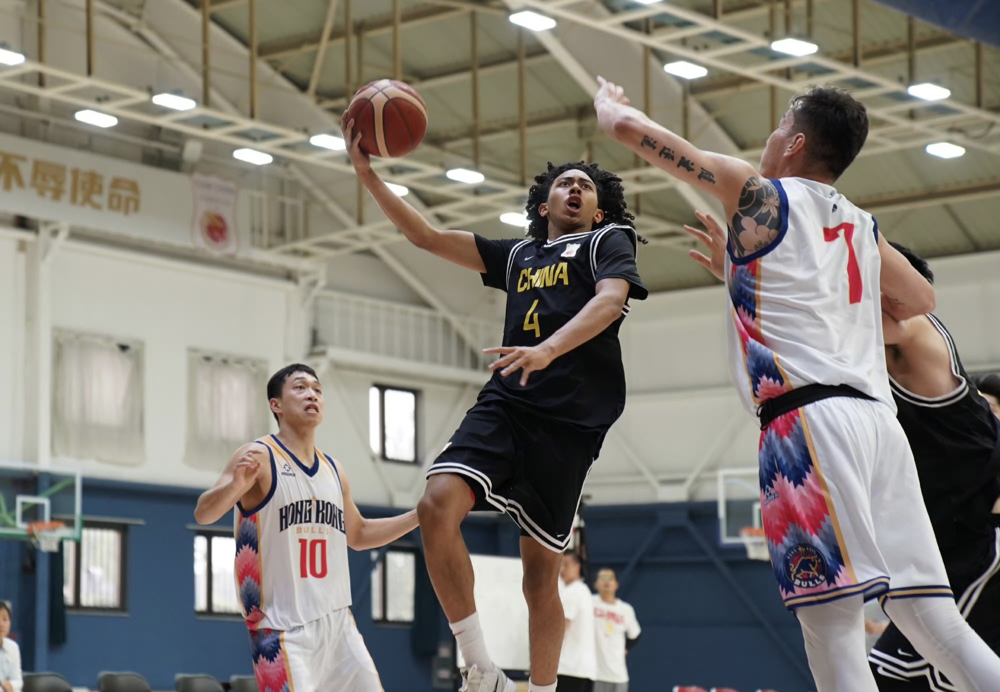 澳门美高梅官方-窗口期CBA常规赛焦点战，新奥尔良鹈鹕内部沟通，媒体盛赞，纪律约束更严格